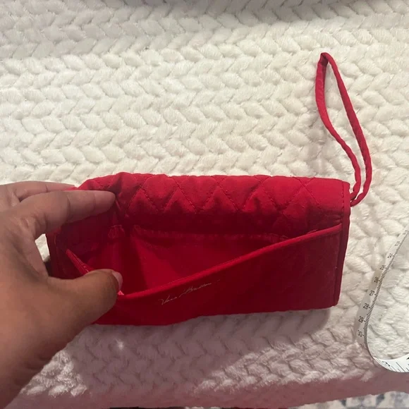 Vera Bradley Red Quilted Wristlet - Picture 10 of 10